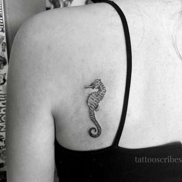 seahorse tattoo meaning